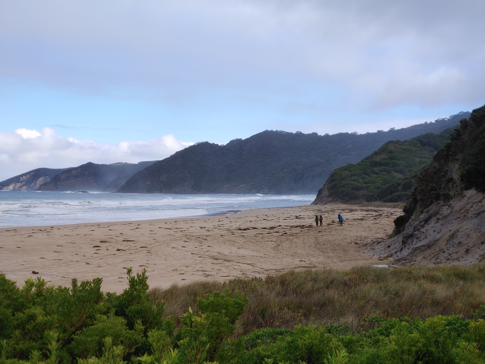 Milanesia Beach的照片 带有碧绿色纯水表面