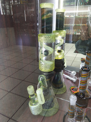 Tobacco Shop «Blue Moon Smoke Shop», reviews and photos, 470 Commonwealth Avenue, Boston, MA 02215, USA
