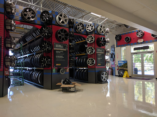 Tire Shop «Les Schwab Tire Center», reviews and photos, 2650 Las Positas Rd, Livermore, CA 94551, USA
