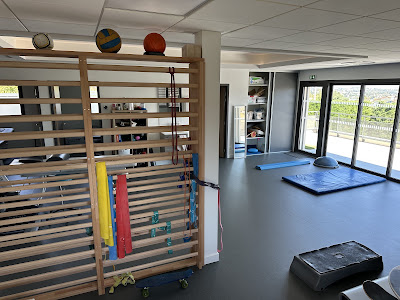 Monzerian Nicolas - Kinésitherapeute - Ostéopathe Balnéothérapie Masseur à Roiffieux