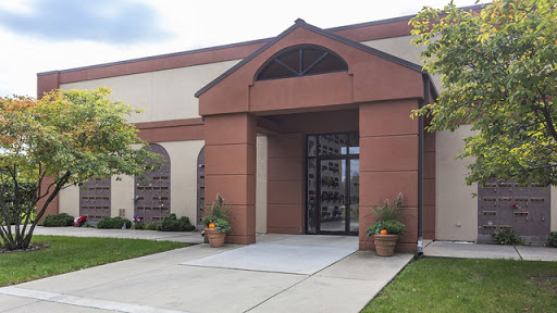 Funeral Home «Woodlawn Funeral Home and Memorial Park», reviews and photos, 7750 W Cermak Rd, Forest Park, IL 60130, USA