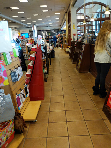 Book Store «Barnes & Noble», reviews and photos, 1163 Valley River Dr, Eugene, OR 97401, USA