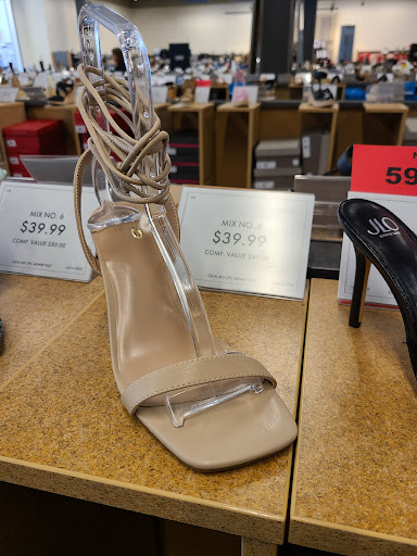 Shoe Store «DSW Designer Shoe Warehouse», reviews and photos, 940 Plaza Blvd, Lancaster, PA 17601, USA