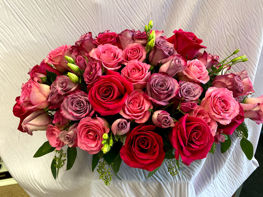 Florist «Morton Grove Florist», reviews and photos, 5741 Dempster St, Morton Grove, IL 60053, USA