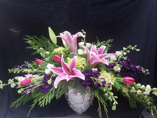 Florist «Flowers by Emily LLC», reviews and photos, 15620 W High St, Middlefield, OH 44062, USA