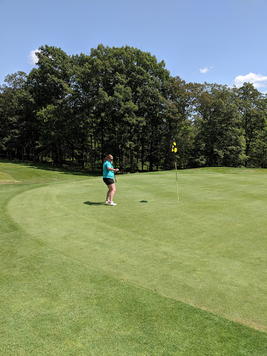 Golf Course «Wilkes Barre Municipal Golf Course», reviews and photos, 1001 Fairway Dr, Wilkes-Barre, PA 18702, USA