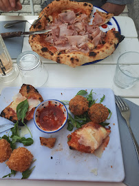 Pizza du Restaurant italien Carlotta - Le Clan des Mamma La Rochelle - n°5