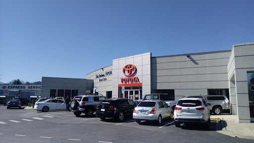 Toyota Dealer «Fred Anderson Toyota of Asheville», reviews and photos, 777 Brevard Rd, Asheville, NC 28806, USA
