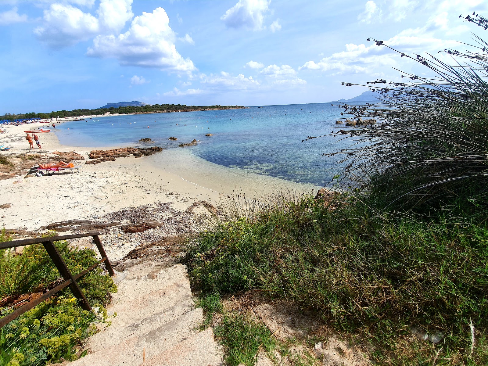 Foto von Bados Strand und seine wunderschöne Landschaft