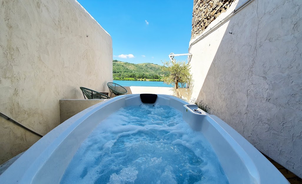 Maison Vue Rhône Jacuzzi à Saint-Vallier (Drôme 26)