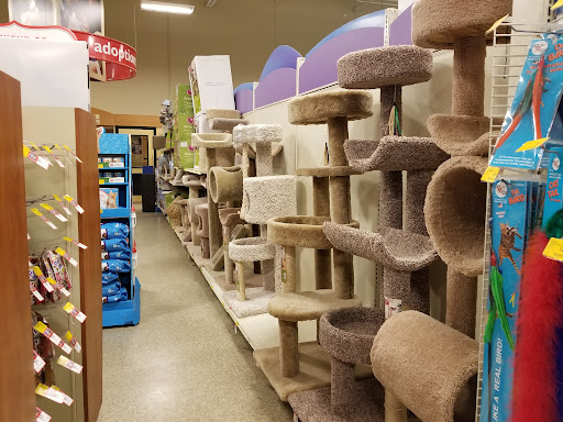 Pet Supply Store «PetSmart», reviews and photos, 2818 S Louise Ave, Sioux Falls, SD 57106, USA