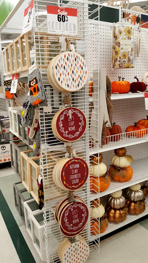 Fabric Store «Jo-Ann Fabrics and Crafts», reviews and photos, 20550 E 13 Mile Rd, Roseville, MI 48066, USA