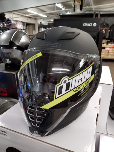 Harley-Davidson Dealer «St. Charles Harley-Davidson», reviews and photos, 3808 W Clay St, St Charles, MO 63301, USA