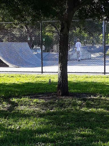 Park «Country Village Park», reviews and photos, 6550 NW 188th Terrace, Hialeah, FL 33015, USA