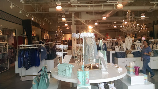 Fashion Accessories Store «Charming Charlie», reviews and photos, 1919 Boston Post Rd, Guilford, CT 06437, USA