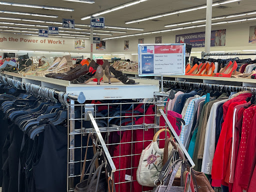 Goodwill Outlet Store & Donation Center image 3