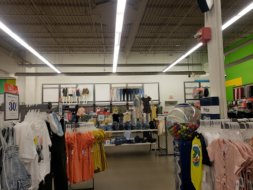 Clothing Store «Old Navy», reviews and photos, 364 Maine Mall Rd, South Portland, ME 04106, USA
