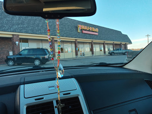 Thrift Store «Maj-R Thrift & Discount Store Grandview», reviews and photos, 1500 Main St, Grandview, MO 64030, USA