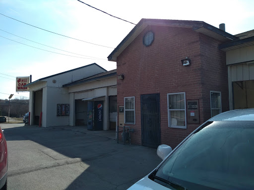 Four-Mile Car Wash en Des Moines
