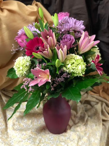 Florist «Elite Floral & Gift Shoppe», reviews and photos, 504 N Alafaya Trail #109, Orlando, FL 32828, USA