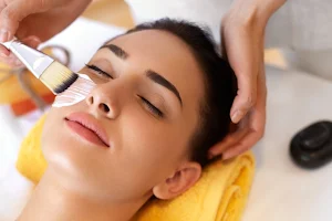 Beauticians On The Go Mobile Day Spa & Beauty Salon Services image