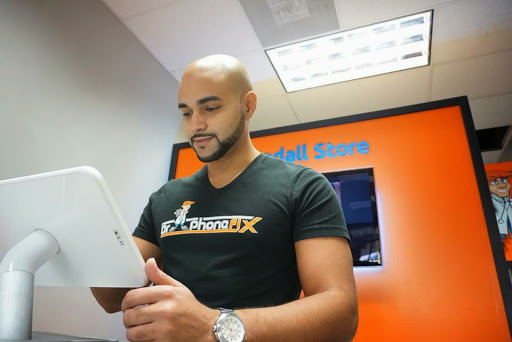 Electronics Repair Shop «DrPhoneFix Kendall», reviews and photos, 8813 SW 107th Ave, Miami, FL 33176, USA