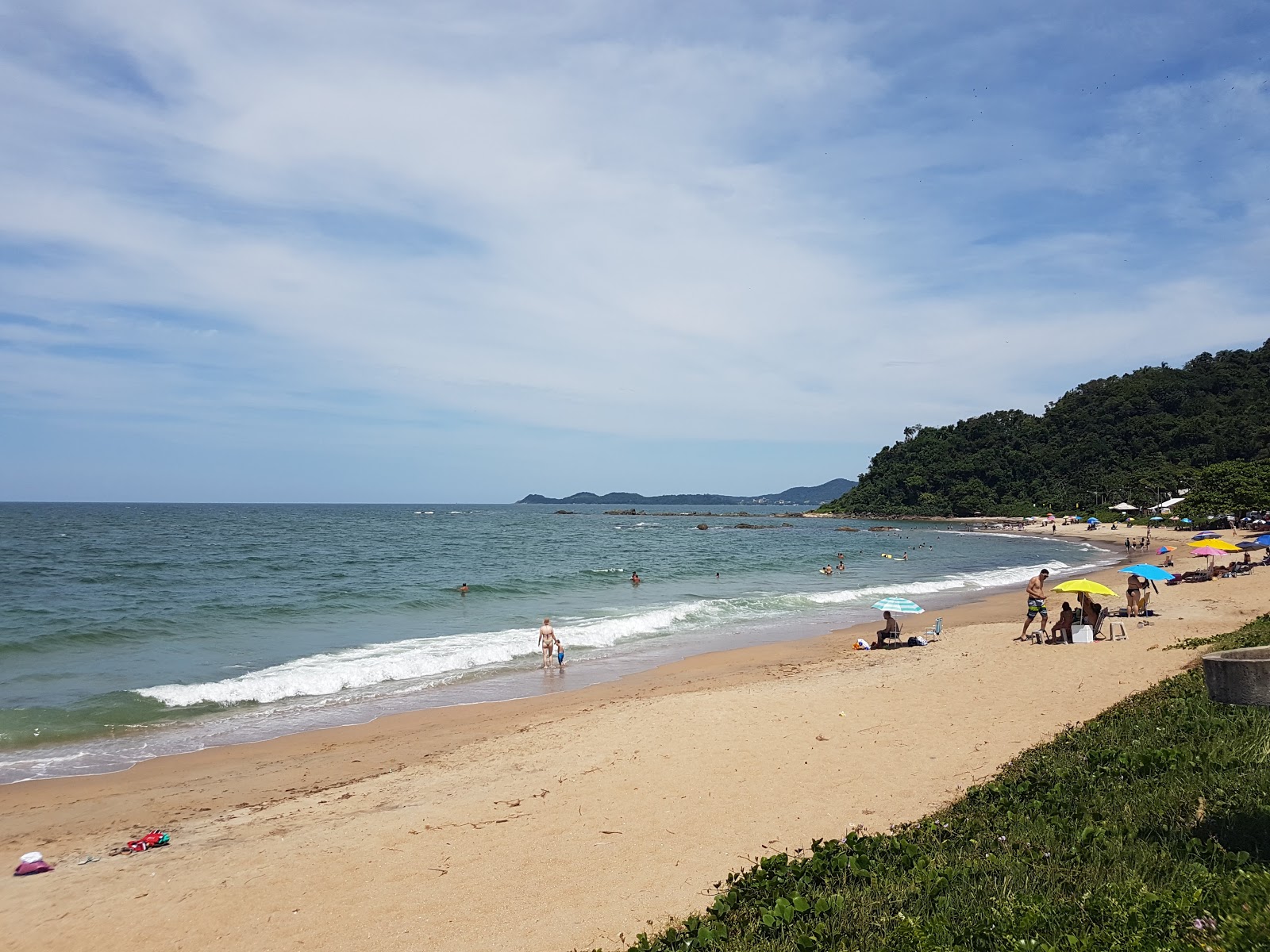 Valokuva Saudade Beachista. mukavuudet alueella