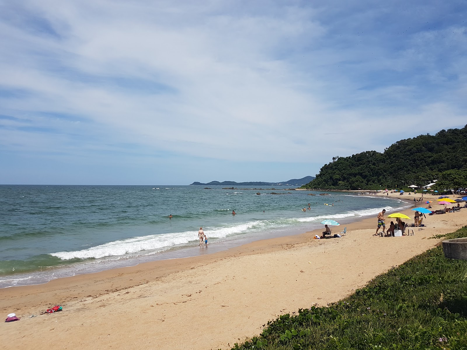 Foto von Saudade Strand und die siedlung