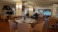 Atmosphère du Restaurant Le Pavillon du Golf - Domaine de Divonne à Divonne-les-Bains - n°2