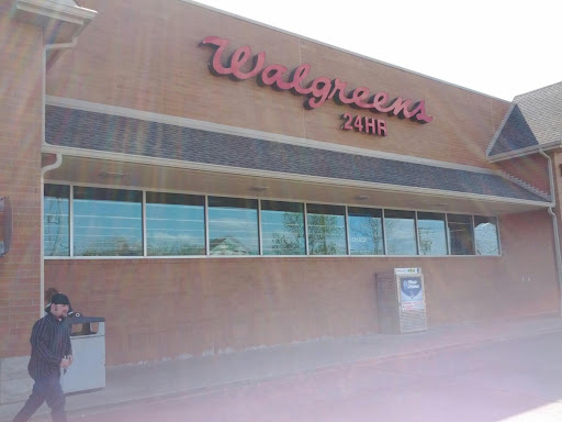 Walgreens, 3925 W Elm St, McHenry, IL 60050, USA, 