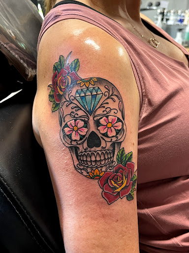 Tattoo Shop «Dark Lotus Tattoos», reviews and photos, 239 W Mill St, Liberty, MO 64068, USA