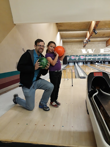 Restaurant «Glacier Lanes Restaurant & Lounge», reviews and photos, 9630 Evergreen Way, Everett, WA 98204, USA