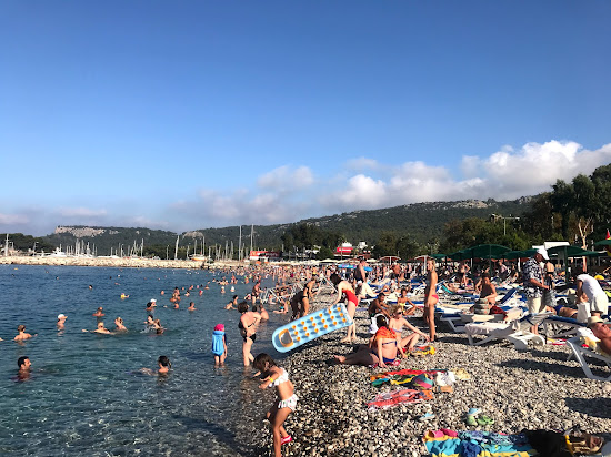 Kemer Halk Plajı