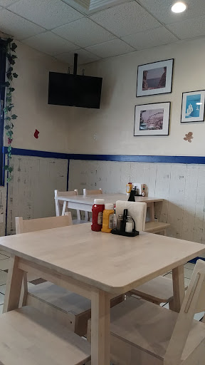 Produce Market «Pasadena Produce & Deli», reviews and photos, 6801 Gulfport Blvd S # 1, South Pasadena, FL 33707, USA