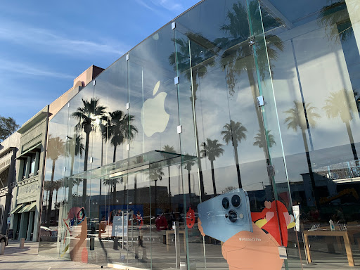 Computer Store «Apple Highland Village», reviews and photos, 4012 Westheimer Rd, Houston, TX 77027, USA