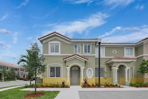 Seascape Pointe Townhome Apartments image