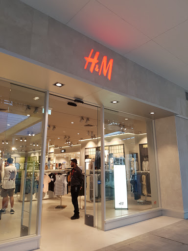 H&M