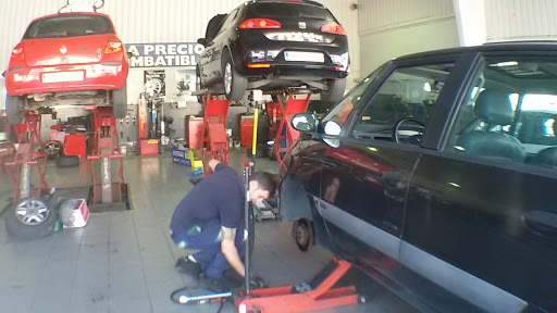 Euromaster Pneumàtics Sant Celoni (Grup Sanchez) en Sant Celoni, Barcelona