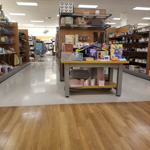 Department Store «T.J. Maxx», reviews and photos, 105 E Street Rd, Feasterville-Trevose, PA 19053, USA