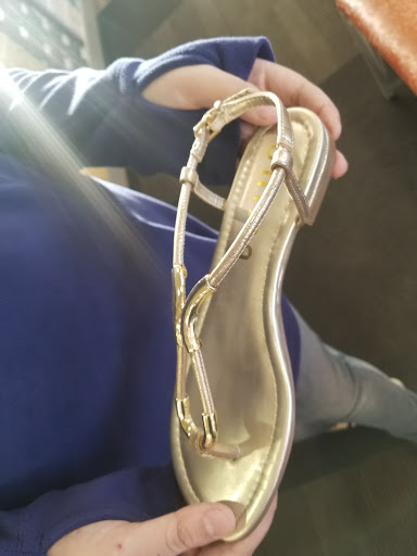 Shoe Store «DSW Designer Shoe Warehouse», reviews and photos, 14363 W Colfax Ave, Lakewood, CO 80401, USA