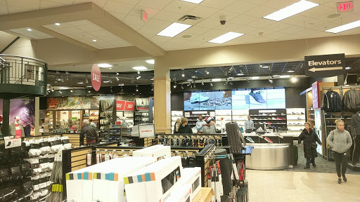 Sporting Goods Store «SCHEELS», reviews and photos, 6503 W 135th St, Overland Park, KS 66223, USA