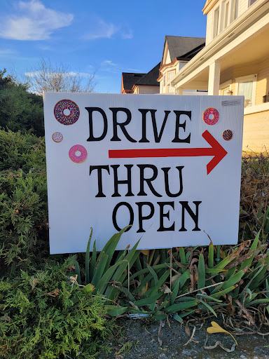 Dessert Shop «Honey Creme Donut Shop», reviews and photos, 514 Vincennes St, New Albany, IN 47150, USA
