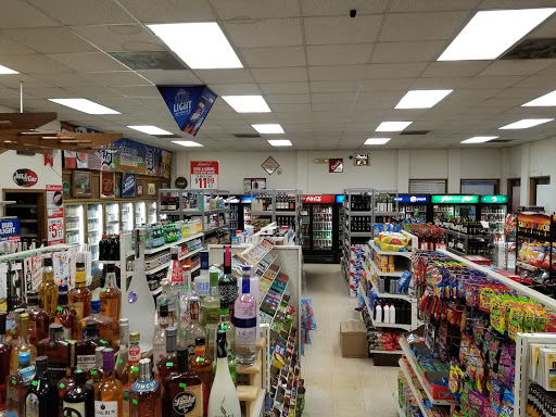 Beer Store «Whistle Stop Party Store», reviews and photos, 2387 E Grand River Ave, Howell, MI 48843, USA