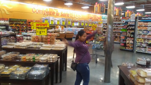 Grocery Store «Food 4 Less», reviews and photos, 6700 Cherry Ave, Long Beach, CA 90805, USA