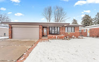 Future Davis - Realtor at The Elevated Collective - Photo 3 - Car repair in Ferndale, MI, Sterling Heights