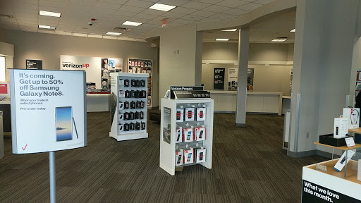 Cell Phone Store «Verizon», reviews and photos, 2406 Taylor Park Dr, Reynoldsburg, OH 43068, USA