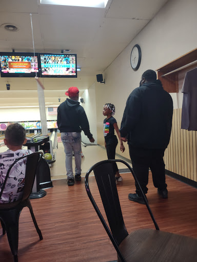 Bowling Alley «Midway Lanes», reviews and photos, 213 N Jensen Rd, Vestal, NY 13850, USA