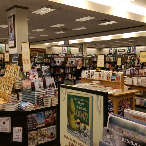 Book Store «Barnes & Noble», reviews and photos, 122 Brandon Town Center Dr, Brandon, FL 33511, USA