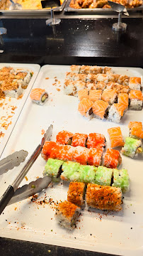 Sushi du LET'S WOK - Restaurant Asiatique - Buffet à volonté à Paris - n°5