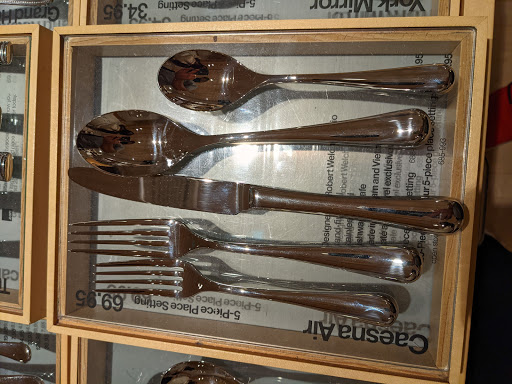 Furniture Store «Crate and Barrel», reviews and photos, 555 Bellevue Way NE, Bellevue, WA 98004, USA